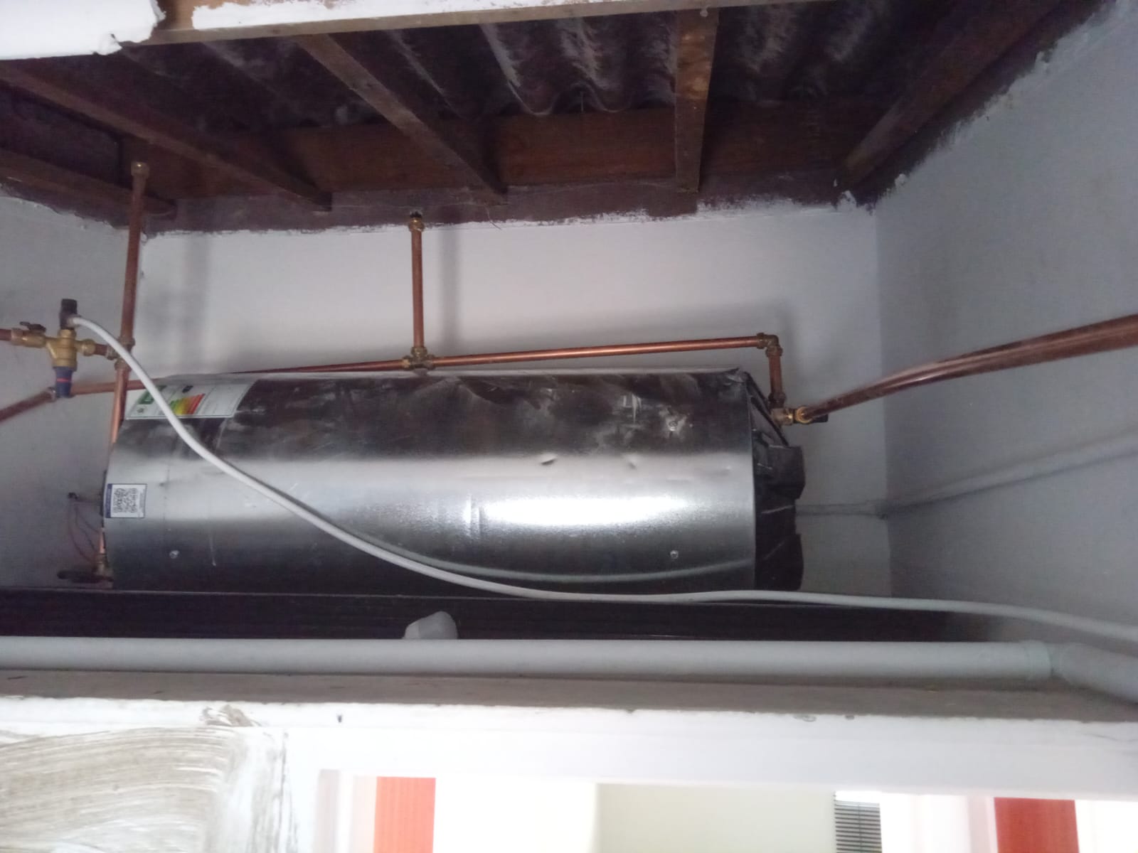 Geyser replacement with copper pipework